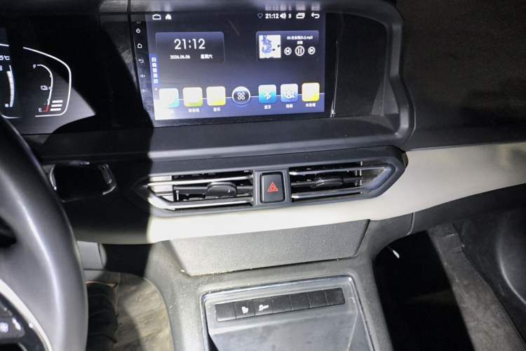 Used Dongfeng Aeolus E70 2021 360H Battery-Swap Version Audio And AC Panel