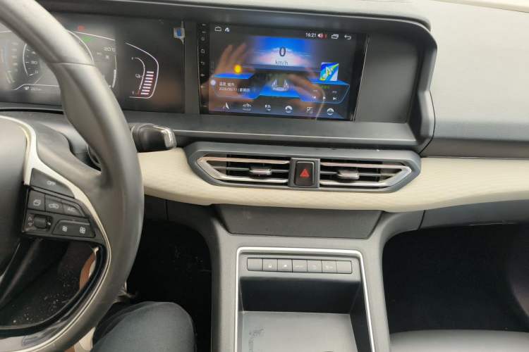 Used Dongfeng Aeolus E70 2021 Revised Version 3 500 Ultra-Comfort Edition Audio And AC Panel