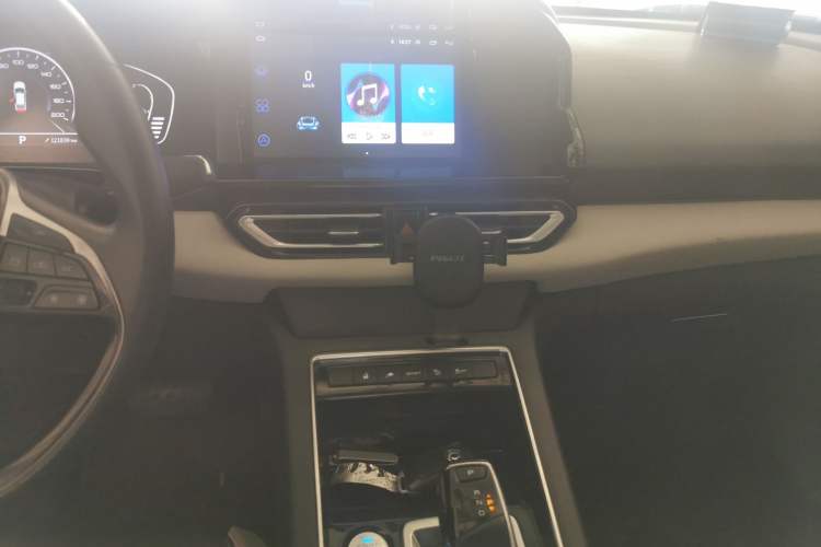 Used Dongfeng Aeolus E70 2021 Revised Version 3 500 Ultra-Comfort Edition Audio And AC Panel