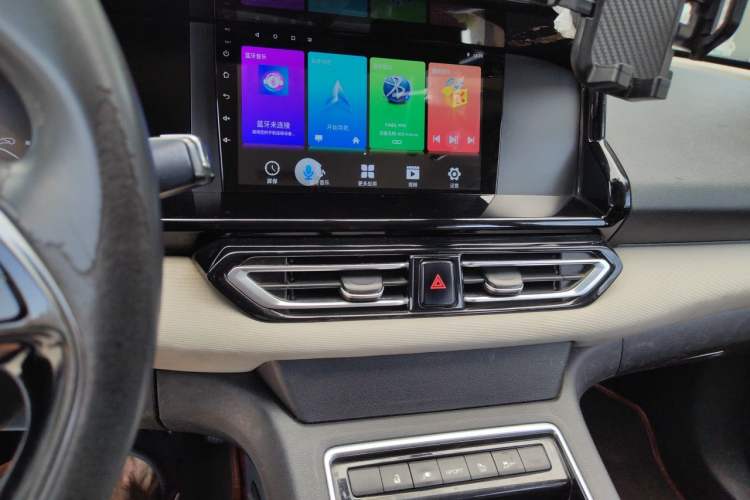 Used Dongfeng Aeolus E70 2021 Revised Version 3 500 Ultra-Comfort Edition Audio And AC Panel