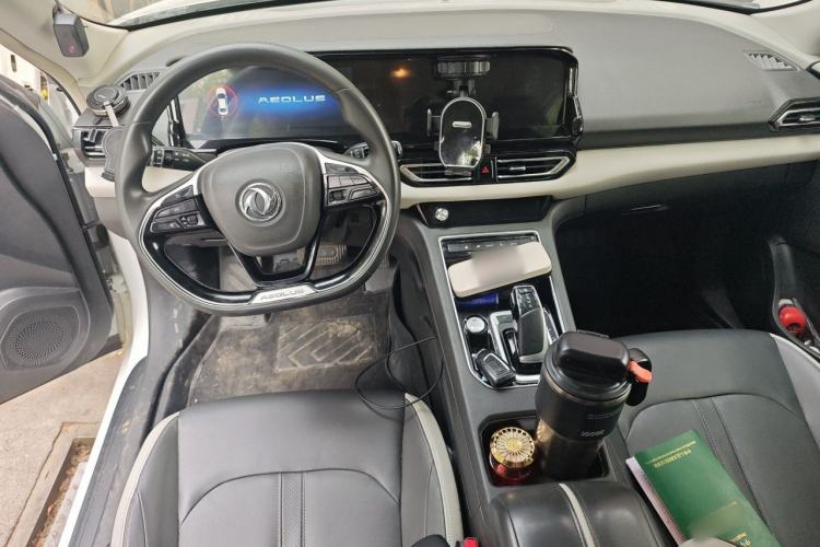 Used Dongfeng Aeolus E70 2021 Revised Version 500 Super Delight Edition Center Console
