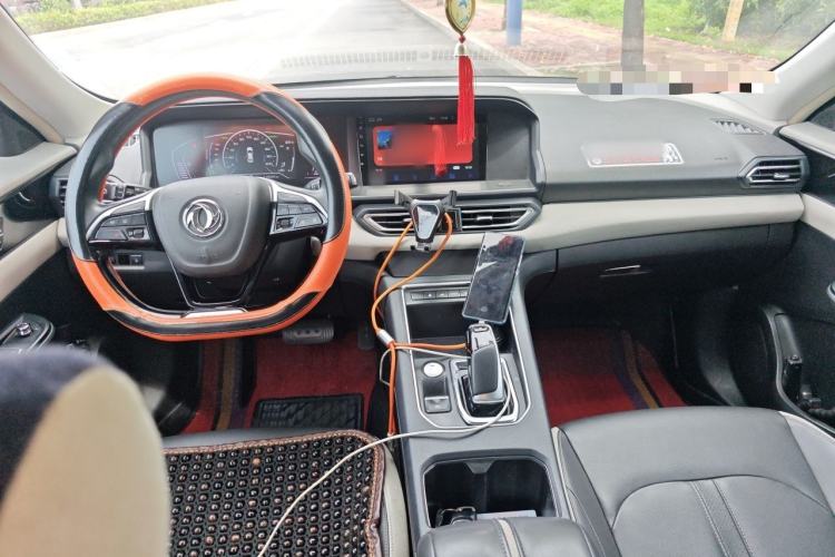 Used Dongfeng Aeolus E70 2021 Revised Version 3 500 Ultra-Comfort Edition Center Console
