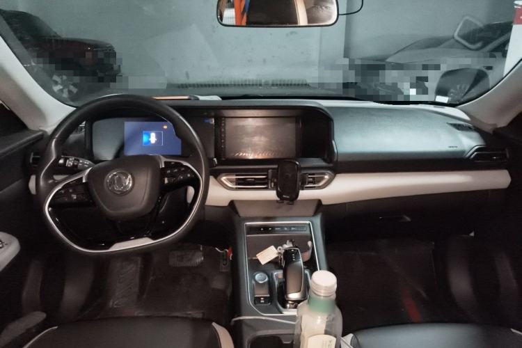 Used Dongfeng Aeolus E70 2021 Revised Version 3 500 Ultra-Comfort Edition Center Console