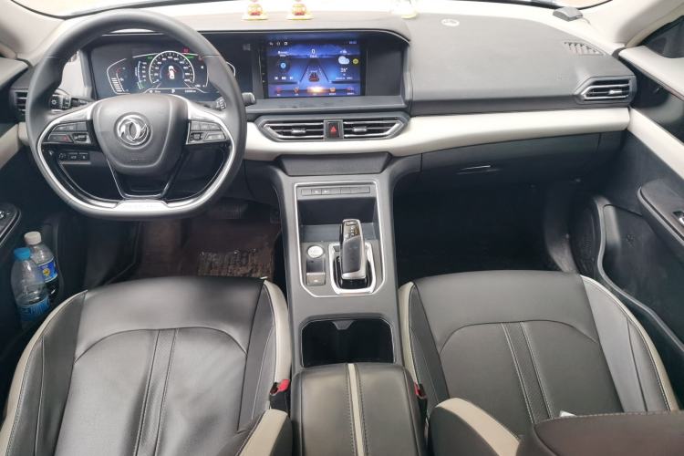 Used Dongfeng Aeolus E70 2021 Revised Version 360H Battery-Swap Edition Center Console