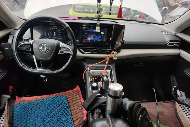 Used Dongfeng Aeolus E70 2021 Revised Version 500 Pro Ultra-Comfort Edition Center Console