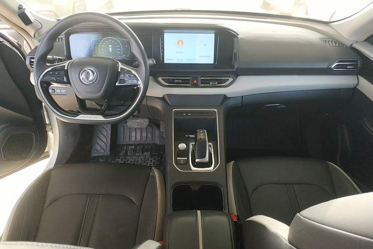 Used Dongfeng Aeolus E70 2021 Revised Version 360H Battery-Swap Edition Center Console