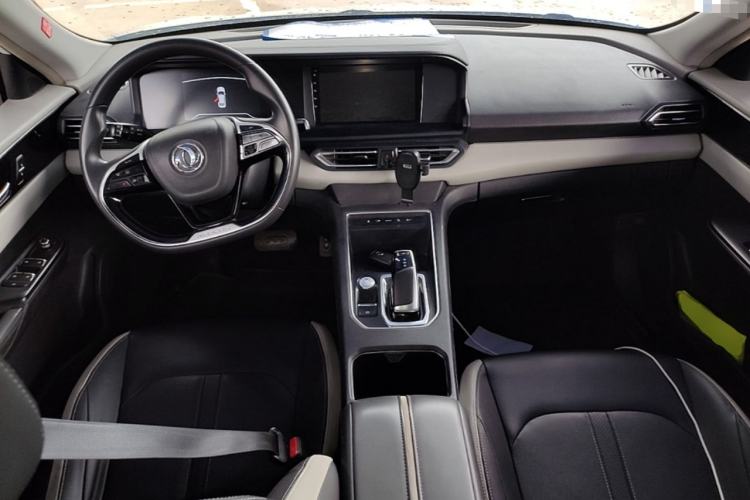 Used Dongfeng Aeolus E70 2021 Revised Version 500 Ultra-Comfort Edition Center Console