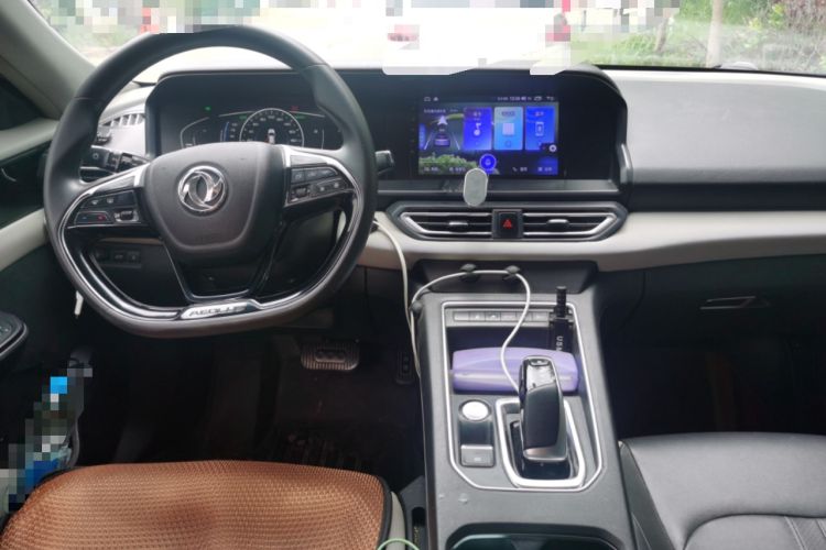 Used Dongfeng Aeolus E70 2021 Revised Version 2 500 Super Delight Edition Center Console