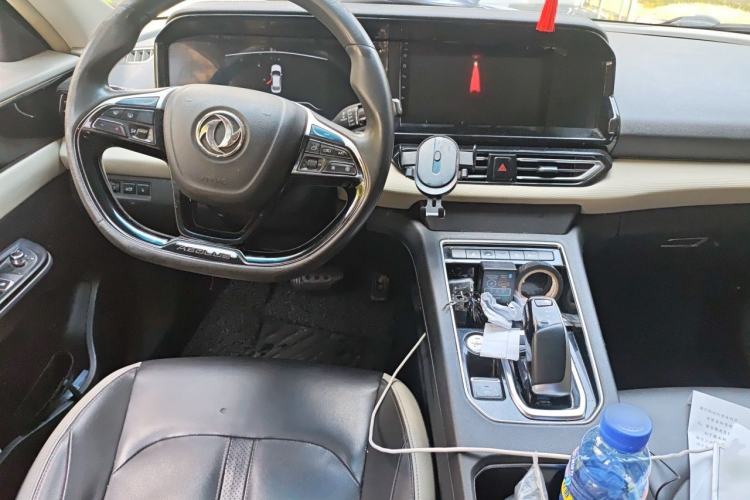 Used Dongfeng Aeolus E70 2021 Revised Version 500 Ultra-Comfort Edition Center Console