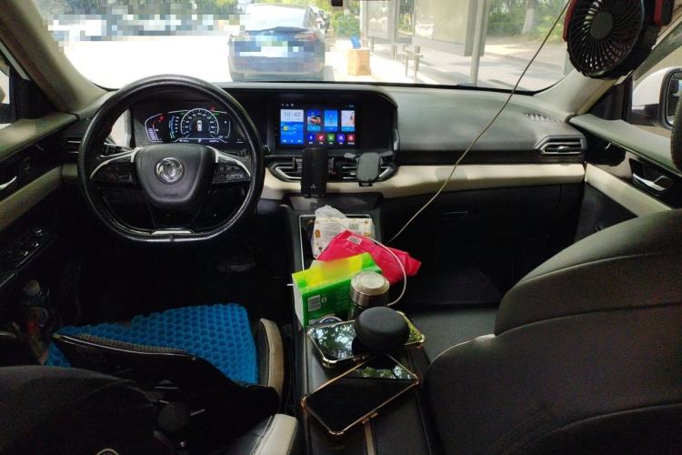 Used Dongfeng Aeolus E70 2021 Revised Version 360H Battery-Swap Edition Center Console