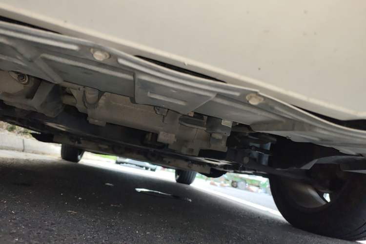 Used Dongfeng Aeolus E70 2021 Revised Version 500 Ultra-Comfort Edition Chassis Front