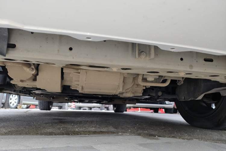 Used Dongfeng Aeolus E70 2021 Revised Version 500 Ultra-Comfort Edition Chassis Front