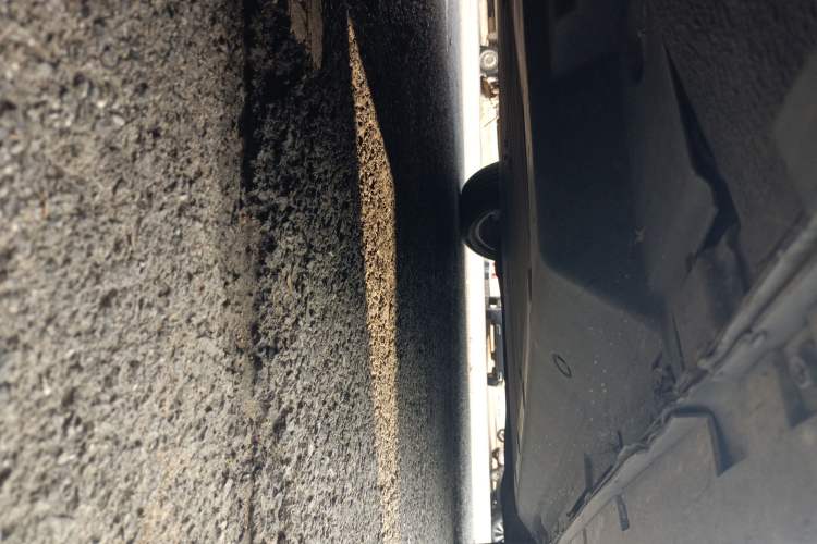 Used Dongfeng Aeolus E70 2021 360H Battery-Swap Version Chassis Front Left