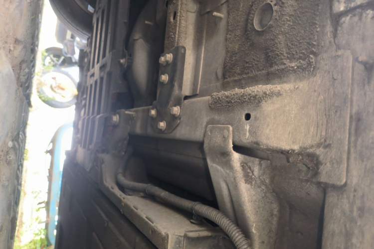 Used Dongfeng Aeolus E70 2021 Revised Version 360H Battery-Swap Edition Chassis Front Left