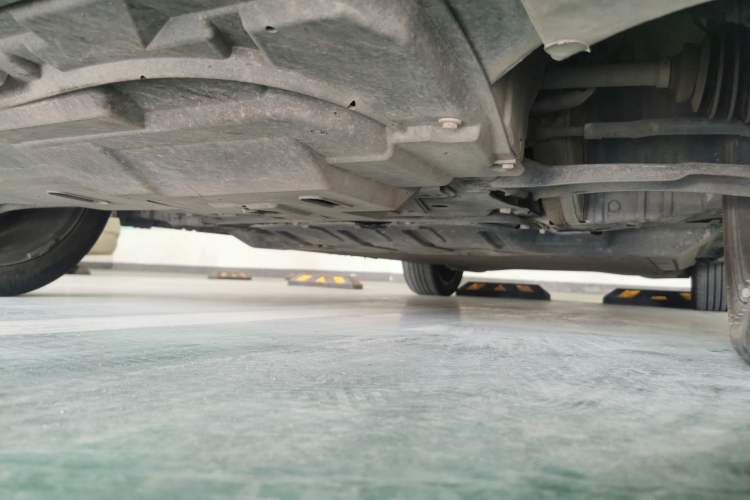 Used Dongfeng Aeolus E70 2021 Revised Version 3 500 Ultra-Comfort Edition Chassis Front Left
