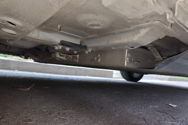 Used Dongfeng Aeolus E70 2021 500 Super Delight Edition Chassis Front Left