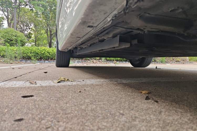 Used Dongfeng Aeolus E70 2021 Revised Version 360H Battery-Swap Edition Chassis Front Right