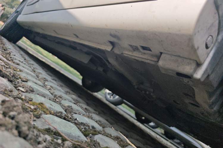 Used Dongfeng Aeolus E70 2021 Revised Version 360H Battery-Swap Edition Chassis Front Right