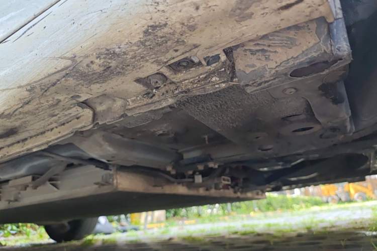 Used Dongfeng Aeolus E70 2021 Revised Version 500 Ultra-Comfort Edition Chassis Front Right
