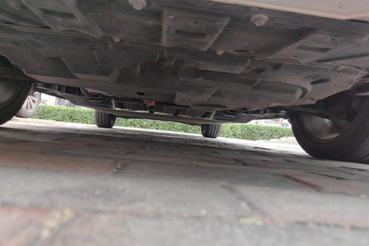 Used Dongfeng Aeolus E70 2021 Revised Version 500 Ultra-Comfort Edition Chassis Front