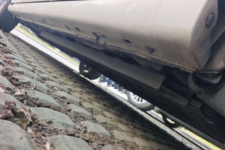 Used Dongfeng Aeolus E70 2021 Revised Version 360H Battery-Swap Edition Chassis Rear Left