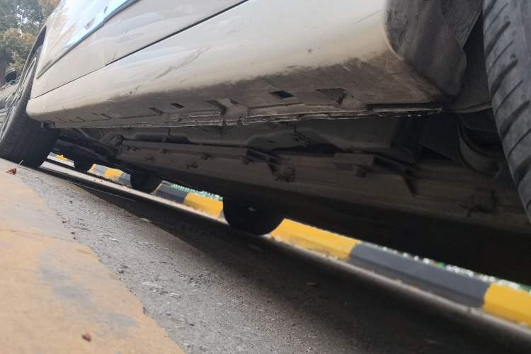 Used Dongfeng Aeolus E70 2021 Revised Version 3 500 Ultra-Comfort Edition Chassis Rear Left