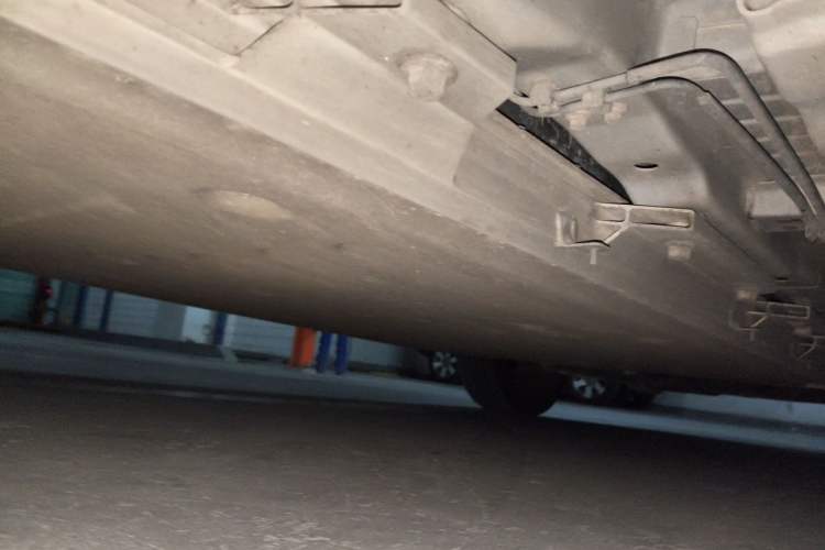 Used Dongfeng Aeolus E70 2021 Revised Version 3 500 Ultra-Comfort Edition Chassis Rear Right