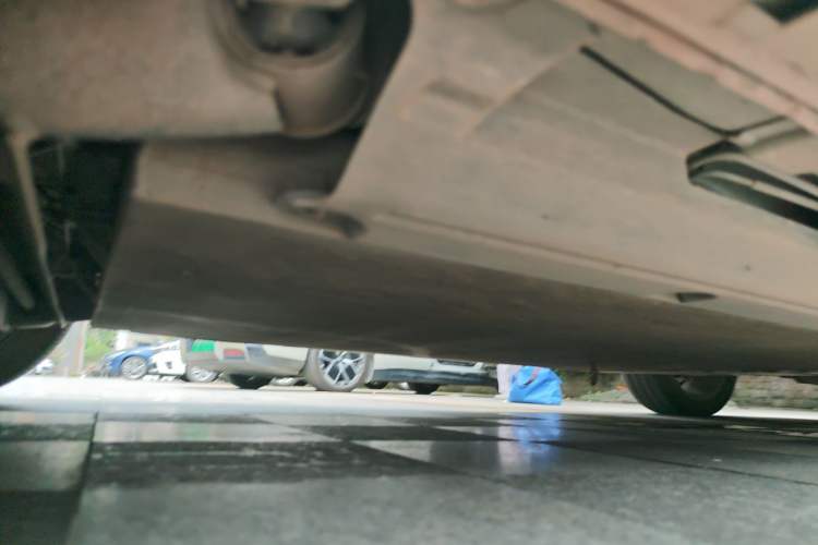 Used Dongfeng Aeolus E70 2021 Revised Version 2 500 Ultra-Comfort Edition Chassis Rear Right