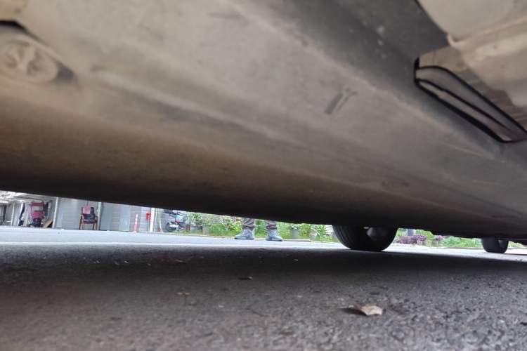 Used Dongfeng Aeolus E70 2021 500 Super Delight Edition Chassis Rear Right