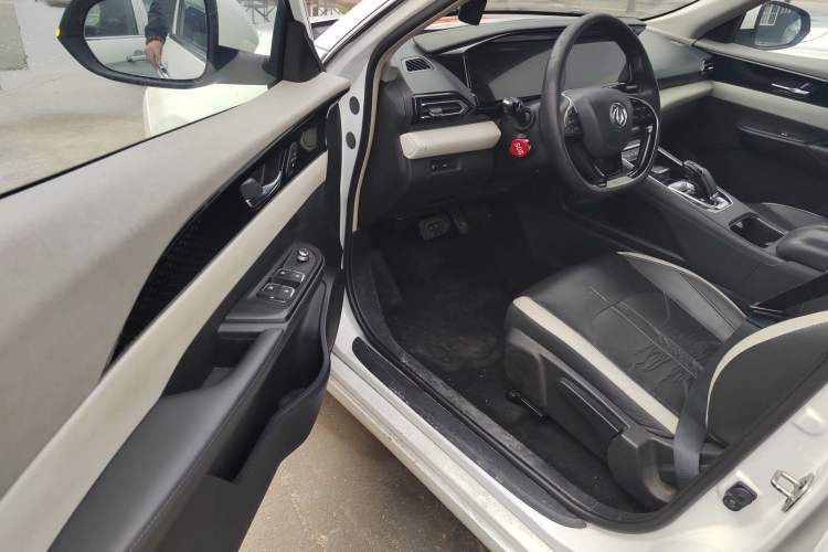 Used Dongfeng Aeolus E70 2021 Revised Version 500 Super Delight Edition Driver Seat