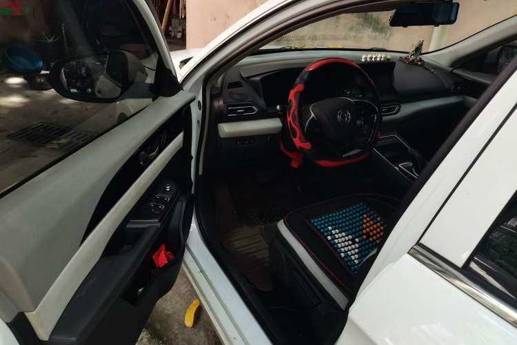 Used Dongfeng Aeolus E70 2021 Revised Version 3 500 Ultra-Comfort Edition Driver Seat