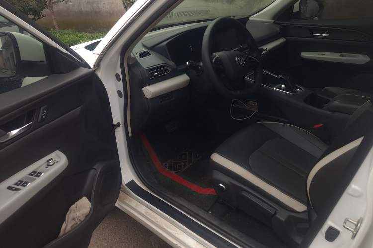 Used Dongfeng Aeolus E70 2021 Revised Version 360H Battery-Swap Edition Driver Seat