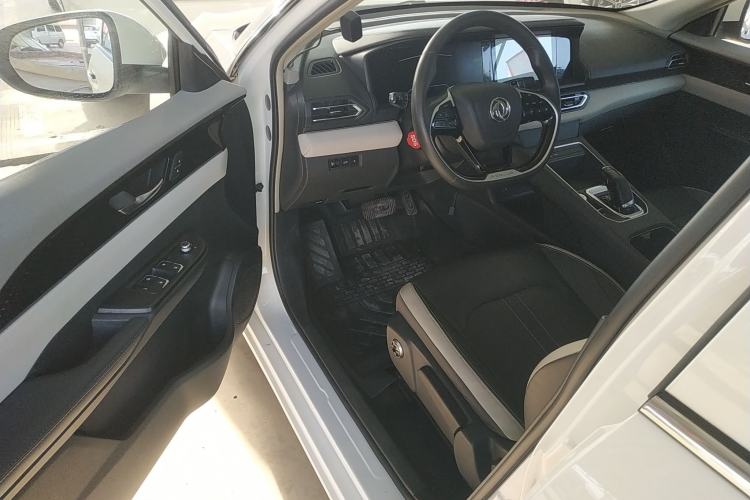 Used Dongfeng Aeolus E70 2021 Revised Version 360H Battery-Swap Edition Driver Seat