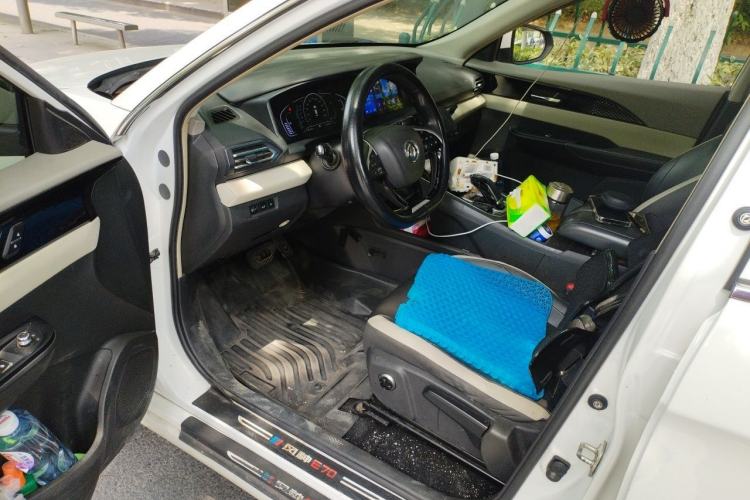 Used Dongfeng Aeolus E70 2021 Revised Version 360H Battery-Swap Edition Driver Seat