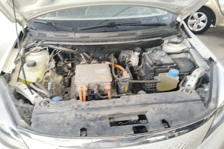 Used Dongfeng Aeolus E70 2021 360H Battery-Swap Version Engine Bay