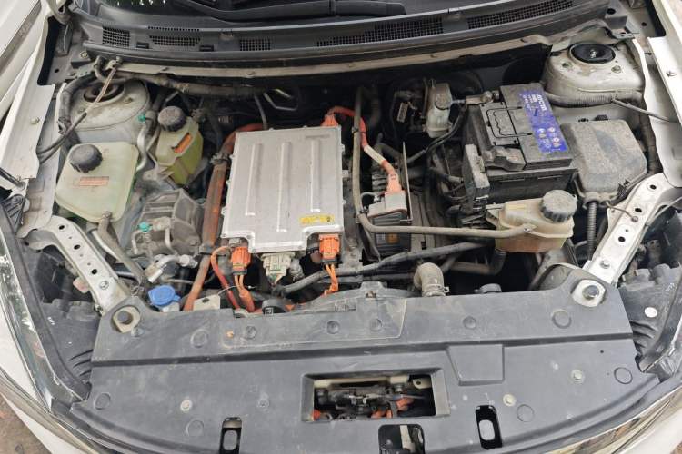 Used Dongfeng Aeolus E70 2021 Revised Version 500 Super Delight Edition Engine Bay