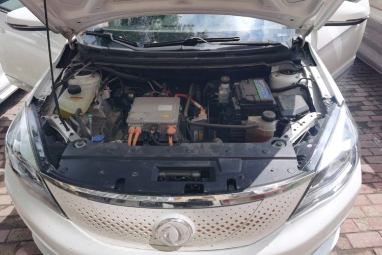 Used Dongfeng Aeolus E70 2021 Revised Version 360H Battery-Swap Edition Engine Bay