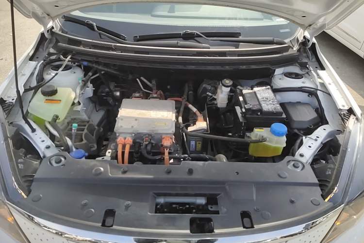 Used Dongfeng Aeolus E70 2021 Revised Version 2 360H Battery-Swap Edition Engine Bay
