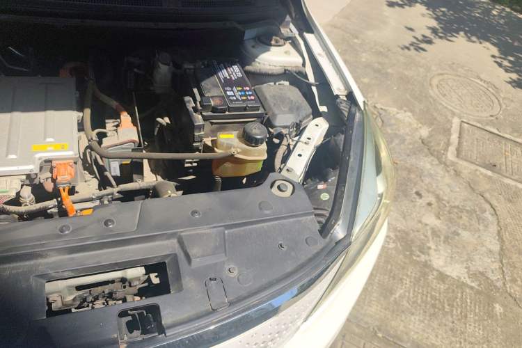 Used Dongfeng Aeolus E70 2021 Revised Version 3 500 Ultra-Comfort Edition Engine Bay Left