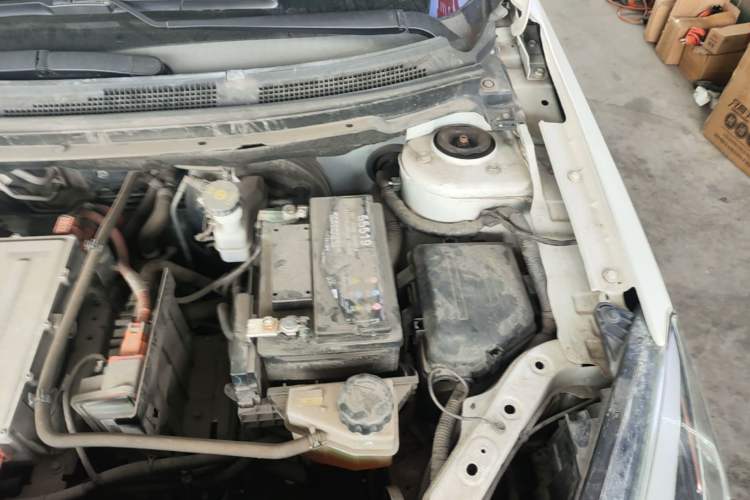 Used Dongfeng Aeolus E70 2021 Revised Version 2 500 Ultra-Comfort Edition Engine Bay Left