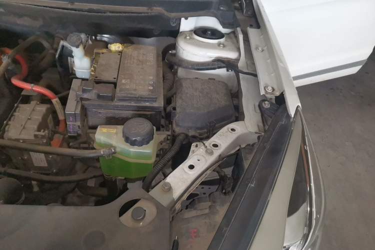 Used Dongfeng Aeolus E70 2021 Revised Version 2 500 Ultra-Comfort Edition Engine Bay Left