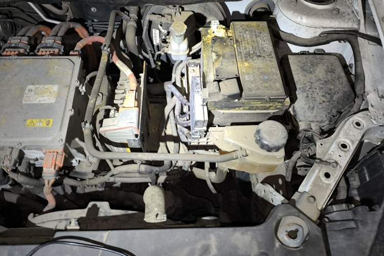 Used Dongfeng Aeolus E70 2021 360H Battery-Swap Version Engine Bay Left