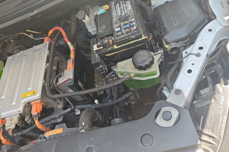 Used Dongfeng Aeolus E70 2021 Revised Version 500 Ultra-Comfort Edition Engine Bay Left