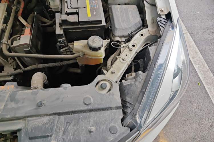 Used Dongfeng Aeolus E70 2021 500 Super Delight Edition Engine Bay Left