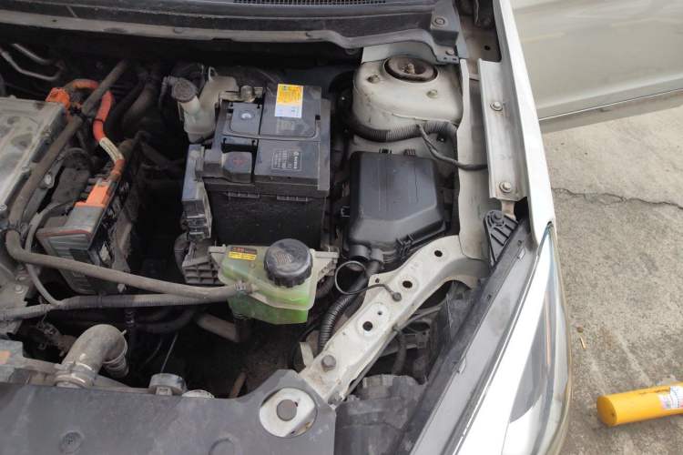 Used Dongfeng Aeolus E70 2021 Revised Version 3 500 Ultra-Comfort Edition Engine Bay Left