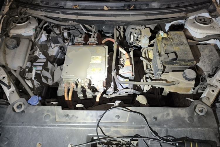 Used Dongfeng Aeolus E70 2021 360H Battery-Swap Version Engine Bay