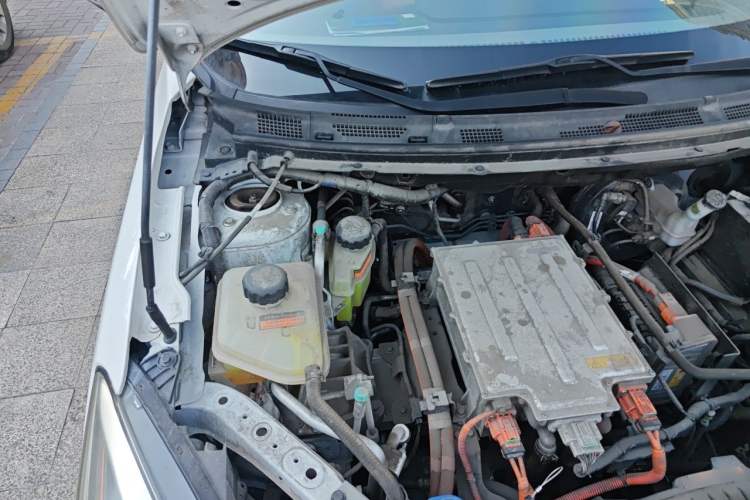 Used Dongfeng Aeolus E70 2021 Revised Version 3 500 Ultra-Comfort Edition Engine Bay Right