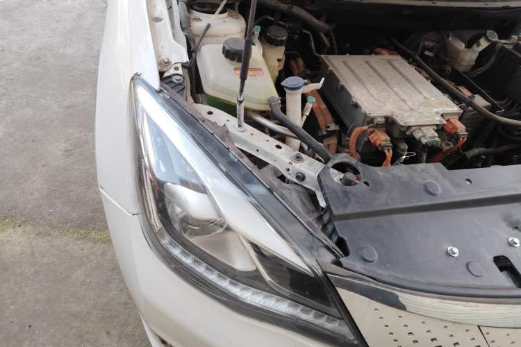 Used Dongfeng Aeolus E70 2021 500 Ultra-Comfort Edition Engine Bay Right