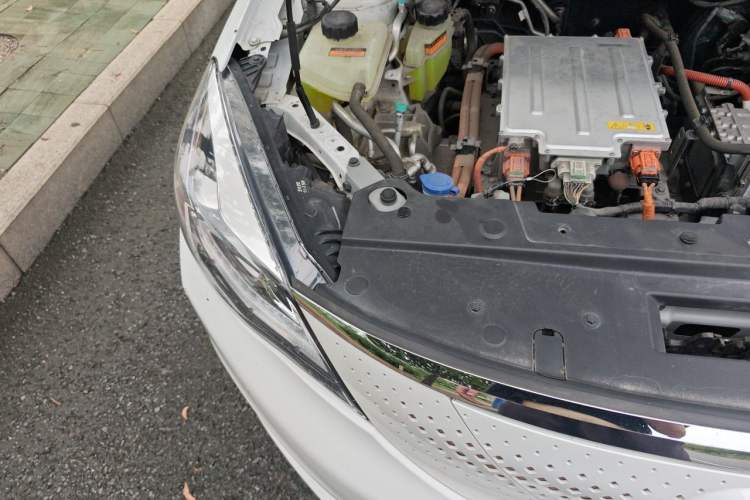 Used Dongfeng Aeolus E70 2021 Revised Version 3 500 Ultra-Comfort Edition Engine Bay Right