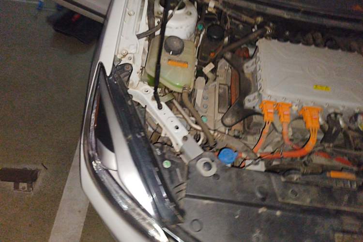 Used Dongfeng Aeolus E70 2021 500 Ultra-Comfort Edition Engine Bay Right